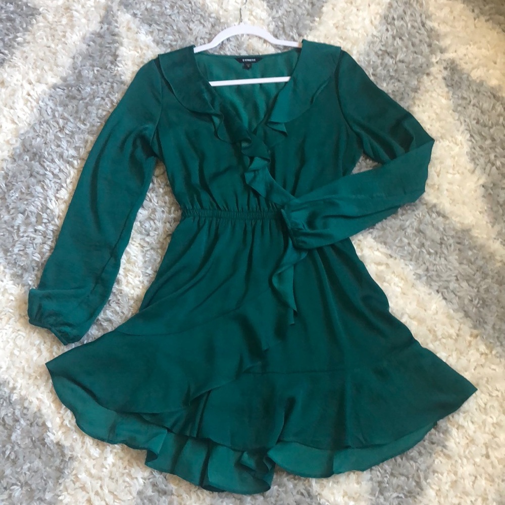 Women’s Emerald Green Express Dress Gem